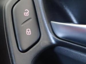 Volkswagen Polo Vivo hatch 1.4 Trendline - Image 3