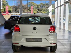 Volkswagen Polo Vivo hatch 1.6 Style - Image 7