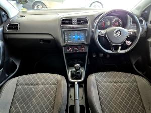 Volkswagen Polo Vivo hatch 1.6 Style - Image 9