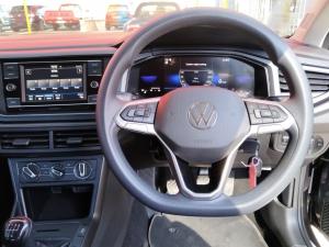 Volkswagen Polo hatch 1.0TSI Life manual - Image 9