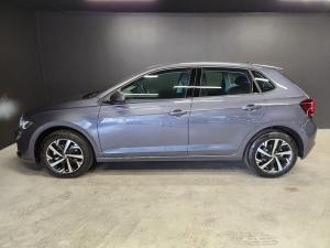 Volkswagen Polo hatch 1.0TSI Life auto - Image 4