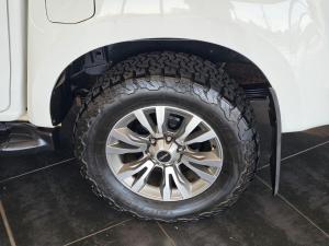 Isuzu D-Max 300 3.0TD double cab LX auto - Image 5
