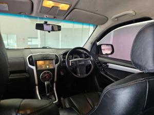 Isuzu D-Max 300 3.0TD double cab LX auto - Image 9