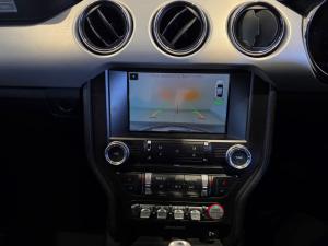 Ford Mustang 2.3T fastback auto - Image 12