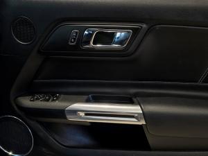 Ford Mustang 2.3T fastback auto - Image 14