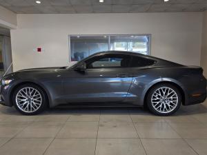 Ford Mustang 2.3T fastback auto - Image 2