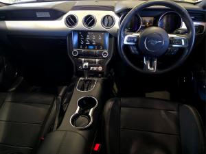 Ford Mustang 2.3T fastback auto - Image 7