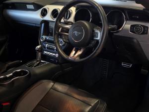 Ford Mustang 2.3T fastback auto - Image 8