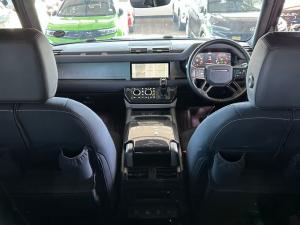 Land Rover Defender 90 D300 X-Dynamic SE - Image 12