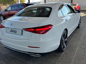 Mercedes-Benz C-Class C200 Avantgarde - Image 12