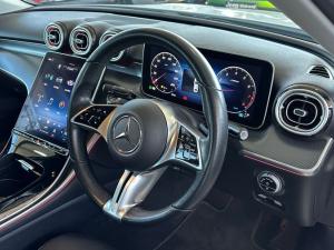 Mercedes-Benz C-Class C200 Avantgarde - Image 18