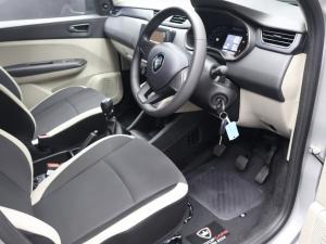 Renault Triber 1.0 Life - Image 9