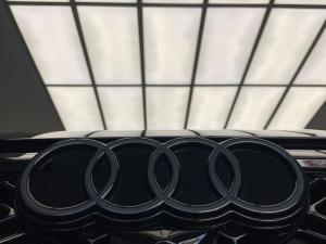 Audi RS3 Sportback quattro Carbon Edition - Image 12