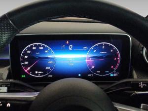 Mercedes-Benz GLC GLC220d 4Matic Avantgarde - Image 11
