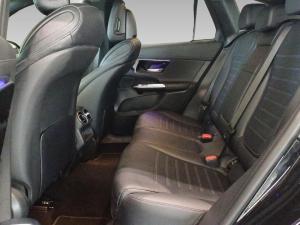 Mercedes-Benz GLC GLC220d 4Matic Avantgarde - Image 13