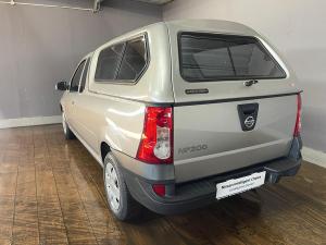 Nissan NP200 1.6i safety pack (aircon) - Image 7
