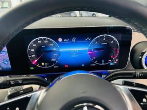 Mercedes-Benz V-Class V300d Exclusive - Image 10