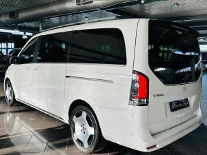 Mercedes-Benz V-Class V300d Exclusive - Image 15