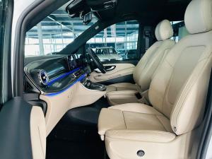 Mercedes-Benz V-Class V300d Exclusive - Image 5