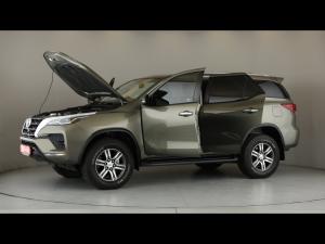 Toyota Fortuner 2.4GD-6 auto - Image 12