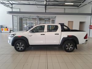 Toyota Hilux 2.4GD-6 double cab 4x4 Raider X manual - Image 10
