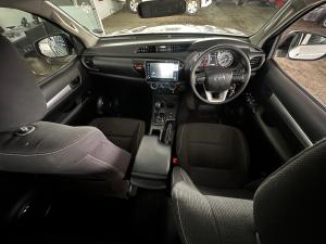 Toyota Hilux 2.4GD-6 double cab Raider auto - Image 6