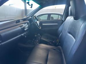 Toyota Hilux 2.0 single cab S (aircon) - Image 7