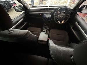 Toyota Hilux 2.4GD-6 double cab 4x4 Raider X auto - Image 6
