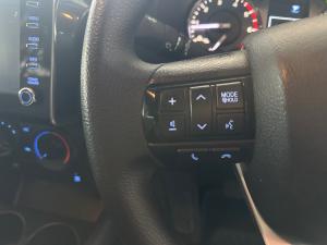 Toyota Hilux 2.4GD-6 double cab 4x4 Raider X auto - Image 9