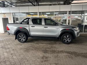 Toyota Hilux 2.4GD-6 double cab 4x4 Raider X auto - Image 3
