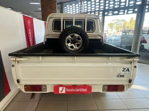 Toyota Land Cruiser 79 4.2D double cab - Image 5