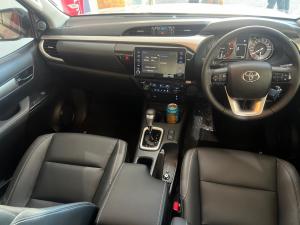 Toyota Hilux 2.8GD-6 double cab Raider auto - Image 6