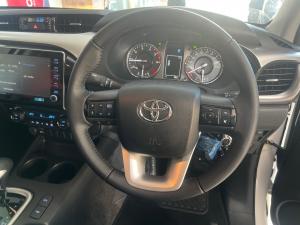 Toyota Hilux 2.8GD-6 double cab Raider auto - Image 8