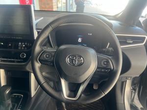 Toyota Corolla Cross 1.8 HEV XS - Image 8