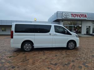 Toyota Quantum 2.8 LWB bus 6-seater VX Premium - Image 3