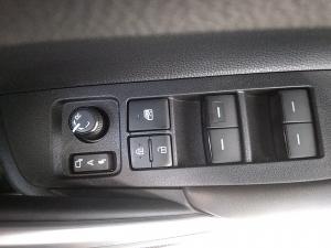 Toyota Corolla Cross 1.8 HEV XS - Image 22