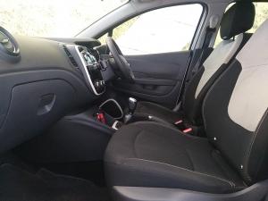 Renault Captur 66kW turbo Blaze - Image 7