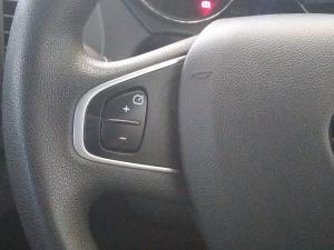 Renault Captur 66kW turbo Blaze - Image 9