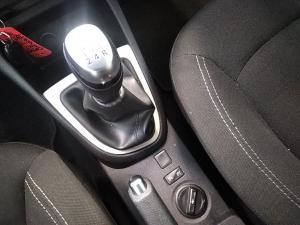 Renault Captur 66kW turbo Blaze - Image 12