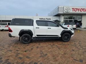 Toyota Hilux 2.8GD-6 double cab Legend auto - Image 3
