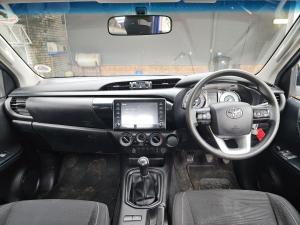 Toyota Hilux 2.4GD-6 Xtra cab Raider manual - Image 6