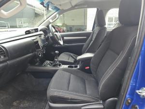 Toyota Hilux 2.4GD-6 Xtra cab Raider manual - Image 7