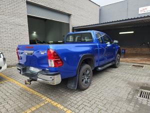 Toyota Hilux 2.4GD-6 Xtra cab Raider manual - Image 2