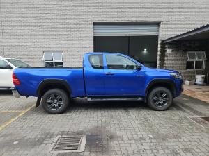 Toyota Hilux 2.4GD-6 Xtra cab Raider manual - Image 3