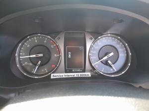 Toyota Hilux 2.4GD-6 double cab Raider manual - Image 15