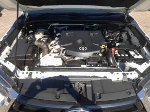 Toyota Hilux 2.4GD-6 double cab Raider manual - Image 23