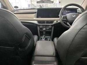 Mahindra XUV 700 2.0 AX7L automatic - Image 13