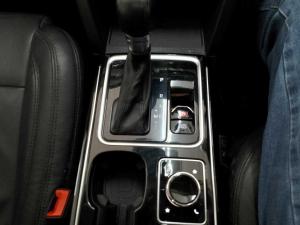 Mahindra XUV 700 2.0 AX7L automatic - Image 17