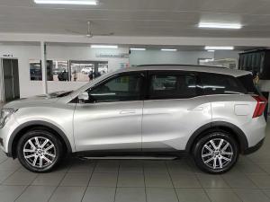 Mahindra XUV 700 2.0 AX7L automatic - Image 2