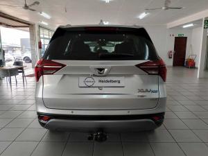 Mahindra XUV 700 2.0 AX7L automatic - Image 9
